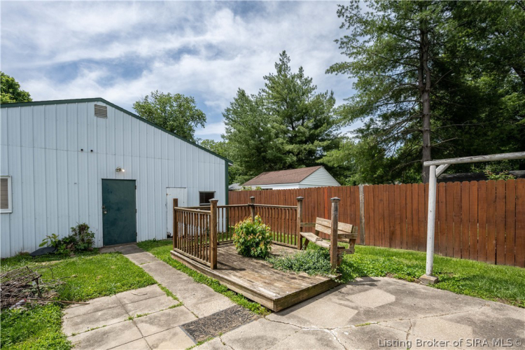 Listing Image 27