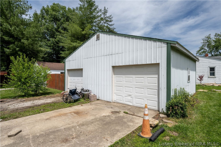 Listing Image 29