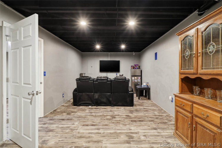 Listing Image 35