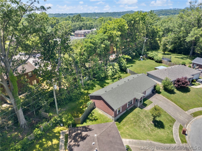 Listing Image 11
