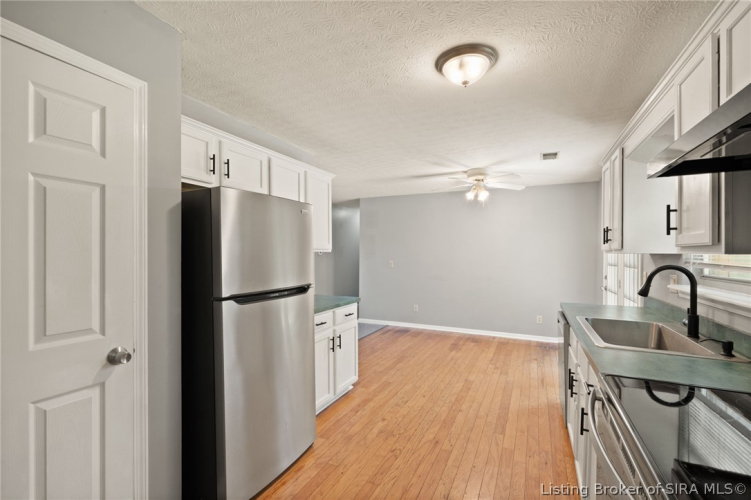 Listing Image 21