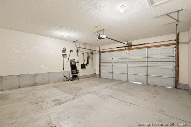 Listing Image 41