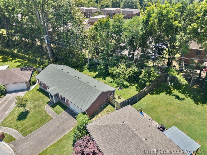 Listing Image 10