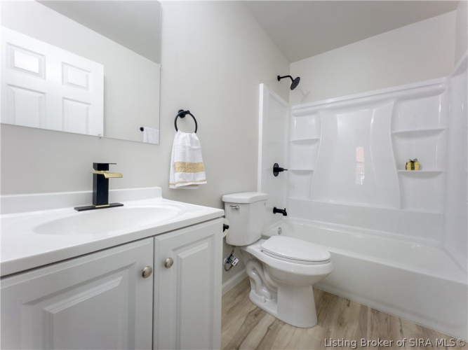 Listing Image 22