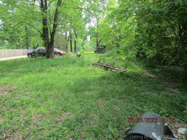 Listing Image 4