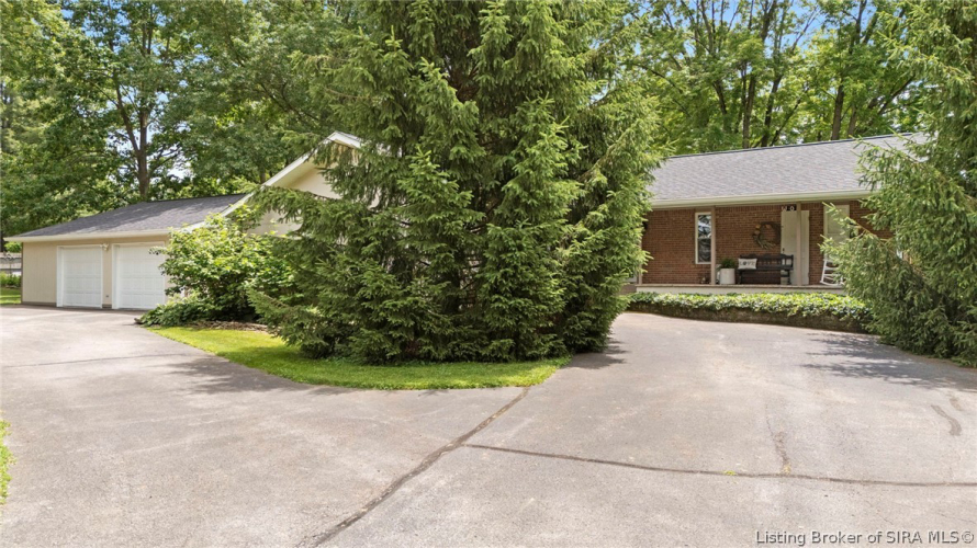Listing Image 44