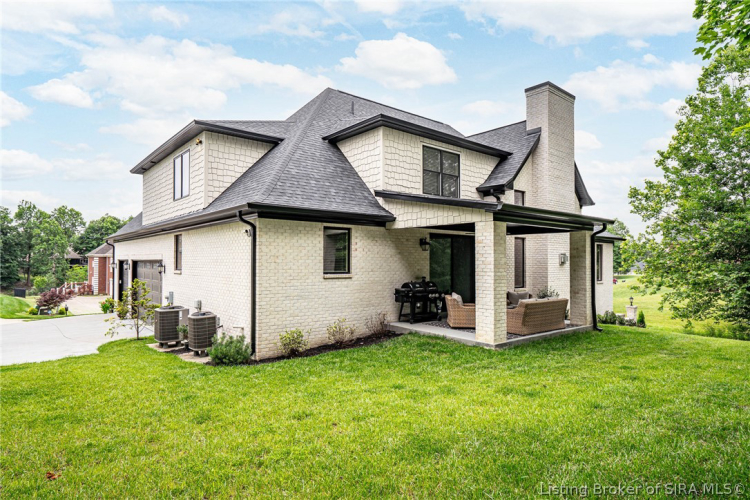 Listing Image 16