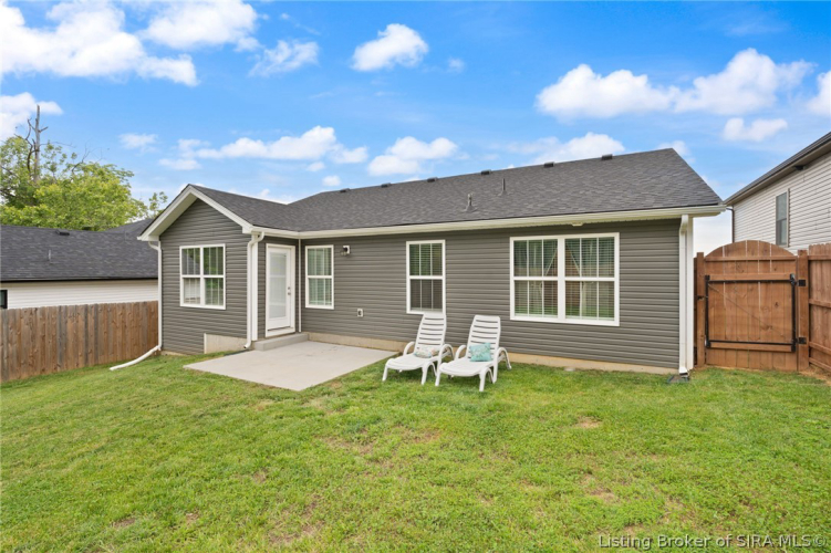 Listing Image 5