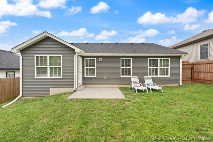 Listing Image 6
