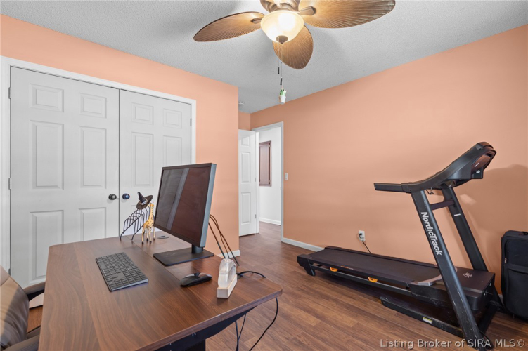 Listing Image 14