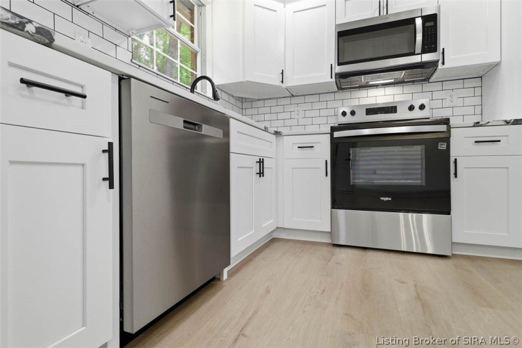 Listing Image 19