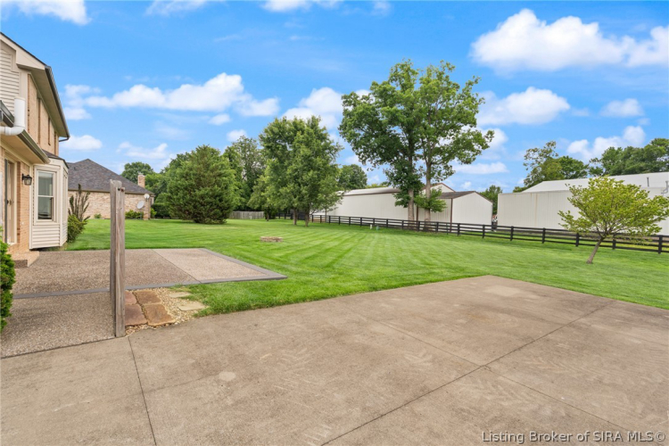 Listing Image 14
