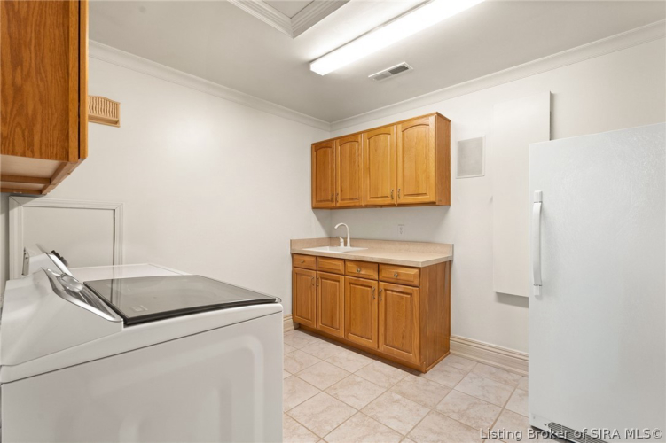 Listing Image 74