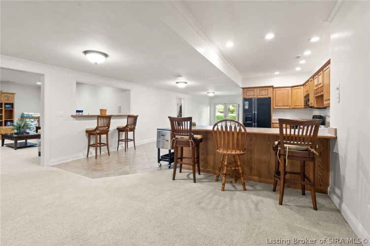 Listing Image 79