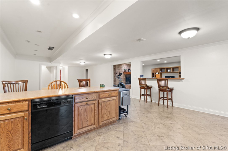 Listing Image 82