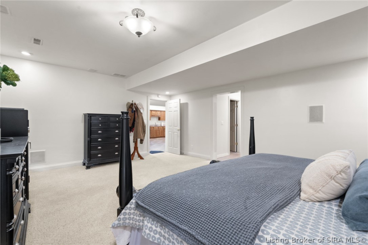 Listing Image 84