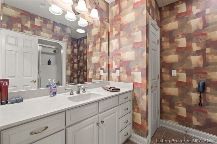 Listing Image 85
