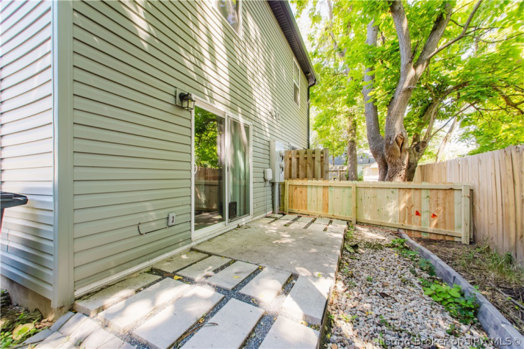 Listing Image 25