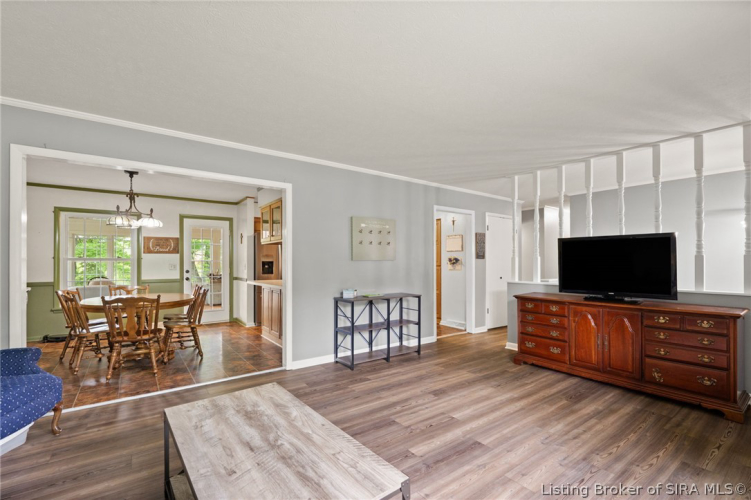 Listing Image 21