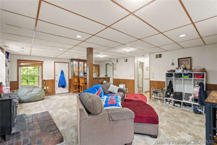 Listing Image 42