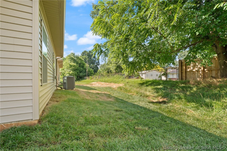 Listing Image 33