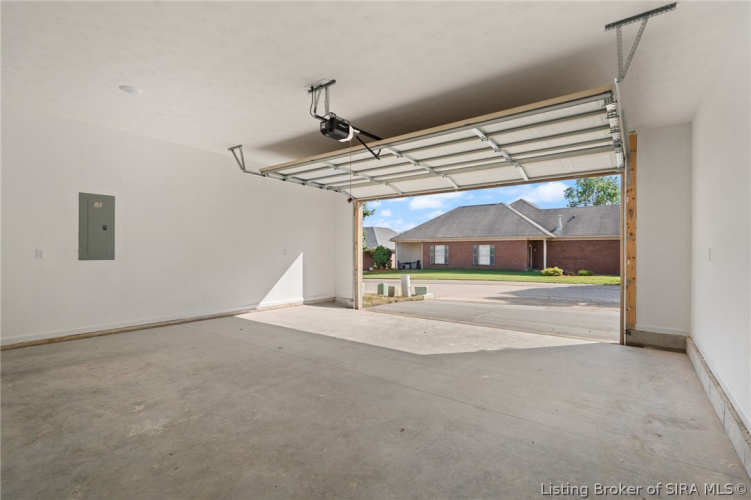 Listing Image 29