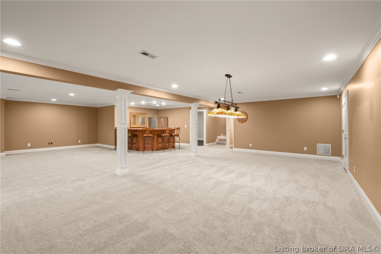 Listing Image 79