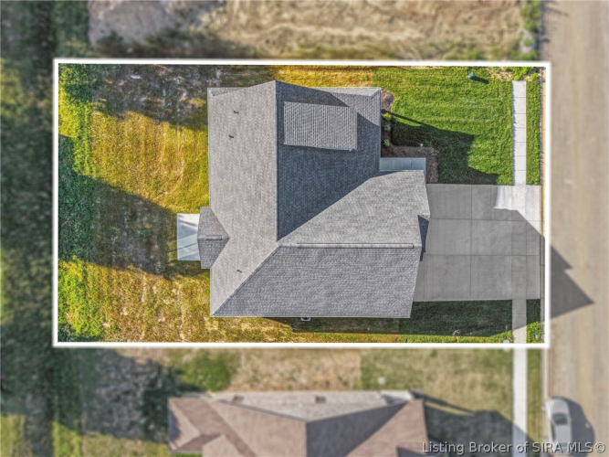 Listing Image 44