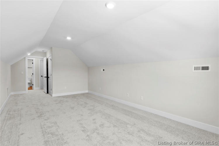 Listing Image 42