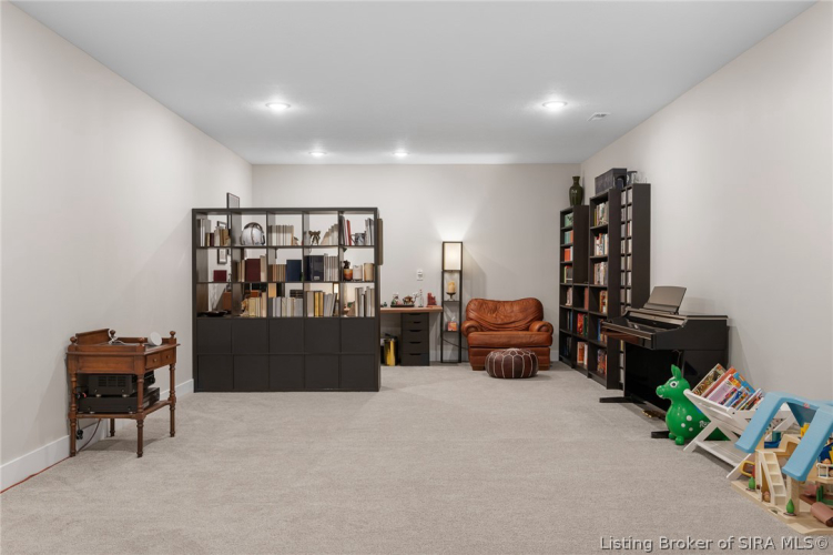 Listing Image 44