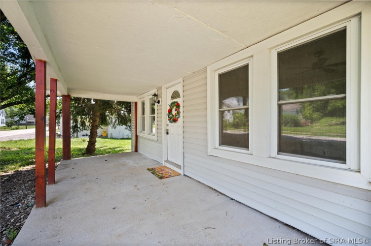 Listing Image 11
