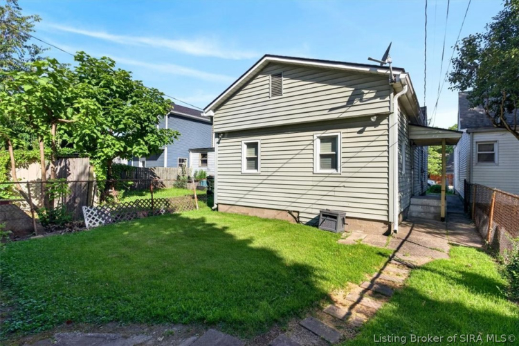 Listing Image 11