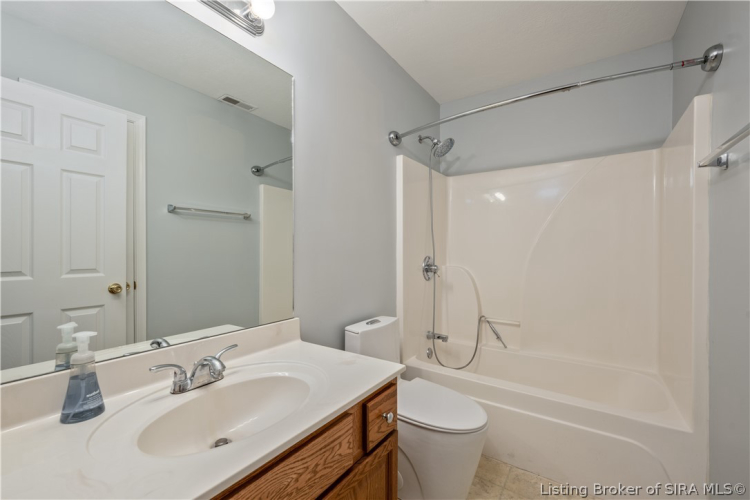 Listing Image 20