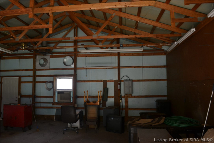 Listing Image 12