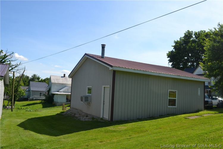 Listing Image 3