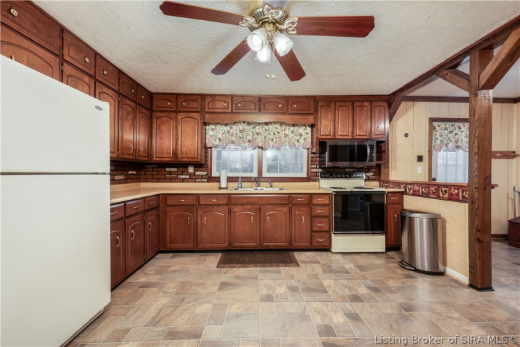 Listing Image 23