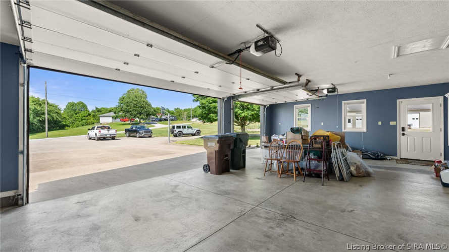 Listing Image 54