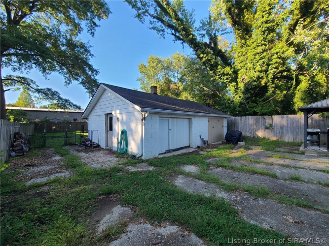 Listing Image 38