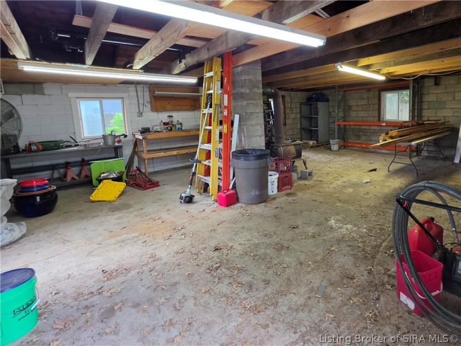 Listing Image 44