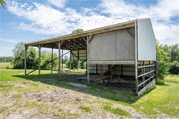 Listing Image 12