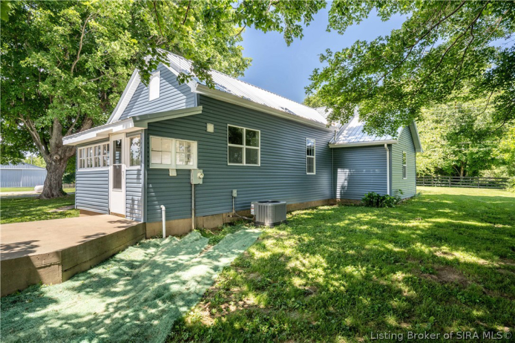 Listing Image 14