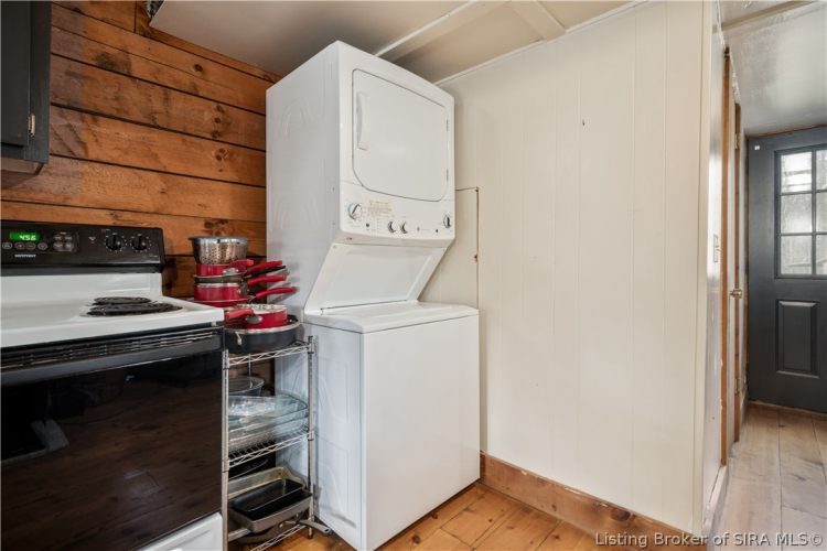 Listing Image 14