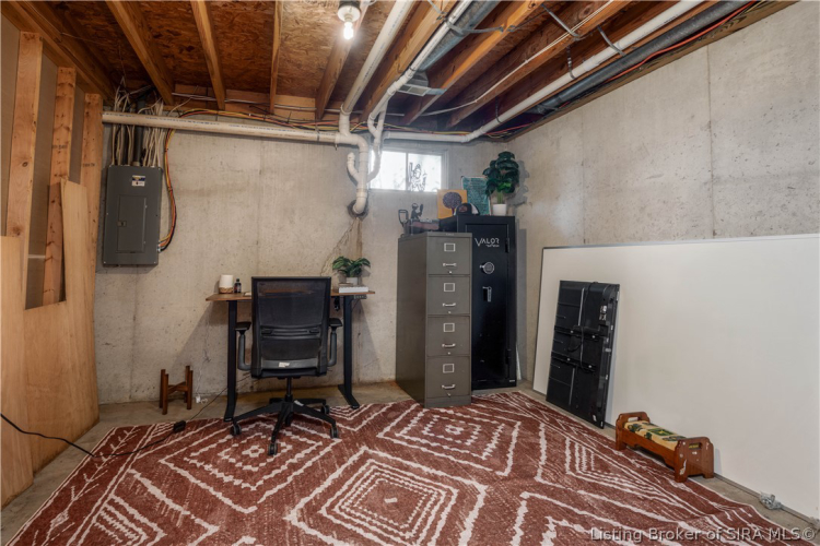 Listing Image 20