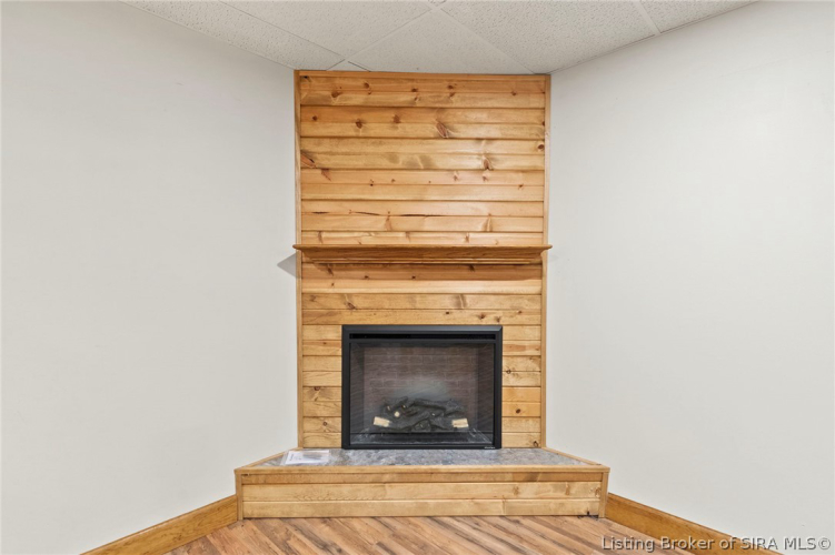 Listing Image 37
