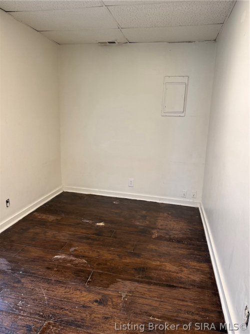 Listing Image 13