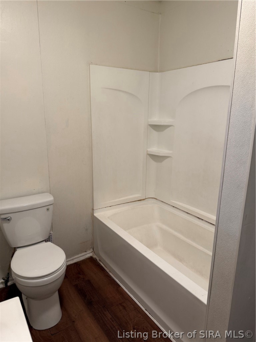 Listing Image 17