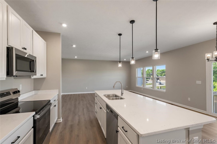 Listing Image 9