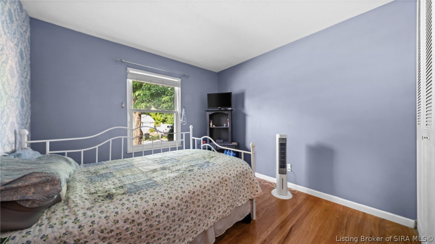 Listing Image 15