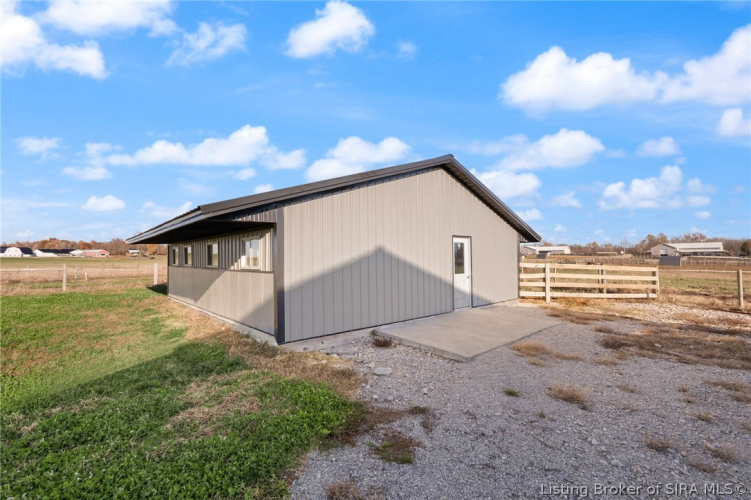 Listing Image 18