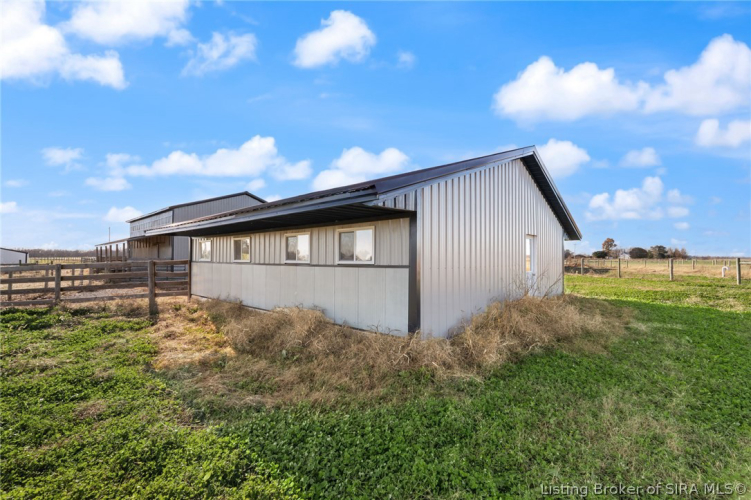 Listing Image 19